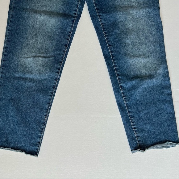 Jessica Simpson Spotlight High rise Straight ankle jeans in lucky star size 28 - Picture 4 of 15